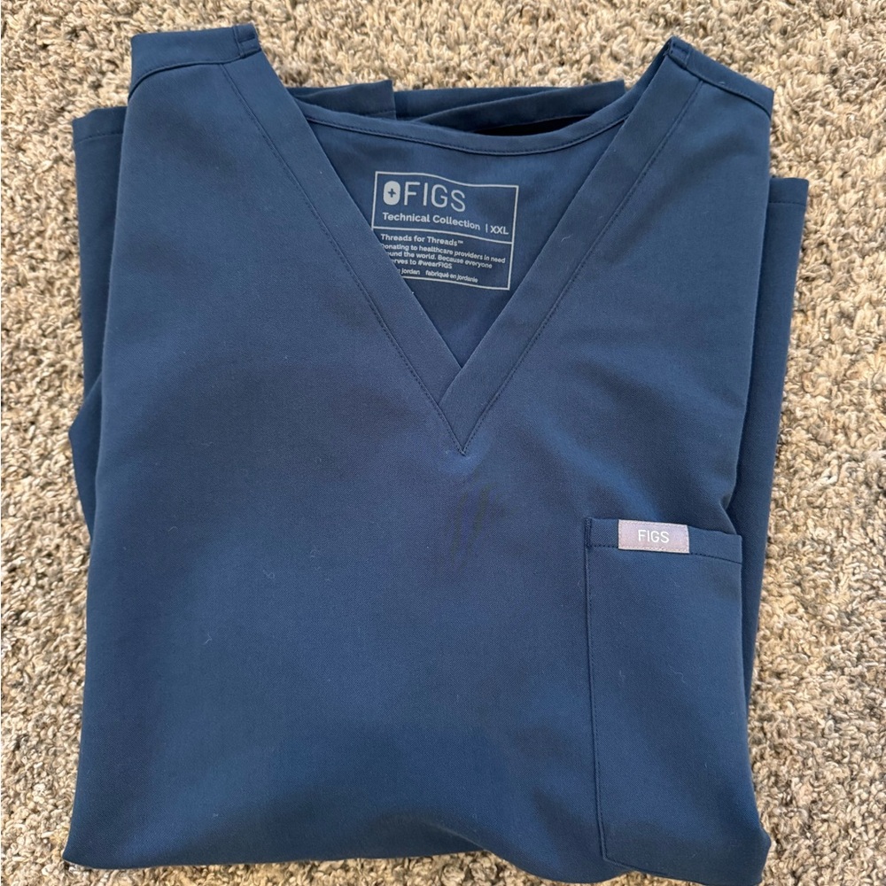 Figs Catarina One-Pocket Scrub Top in Dark Harbor XXL
